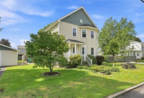 51 Pettaconsett Ave, Warwick, RI, 02888-3105 | Card Image