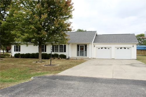 58 S Shores, Sullivan, IL, 61951-8518 | Card Image