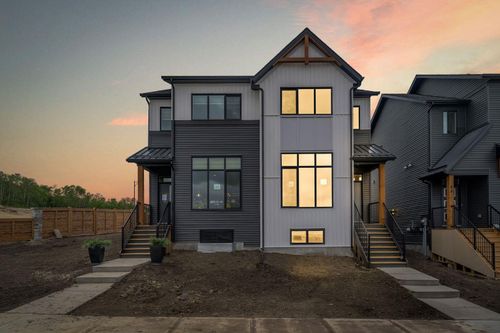 46 Tillotson Loop, Okotoks, AB, T1S1S5 | Card Image
