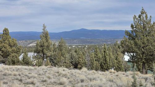 6648 Se Night Hawk Dr, Prineville, OR, 97754 | Card Image