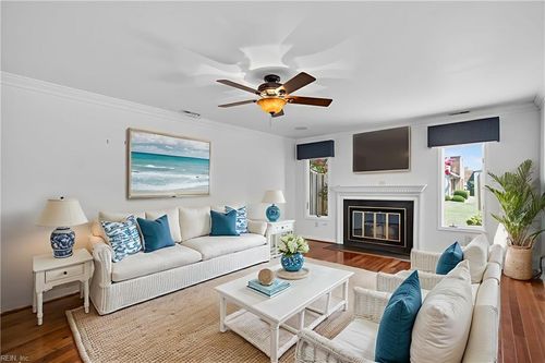 4286 Hatton Point Ln, Portsmouth, VA, 23703-4039 | Card Image