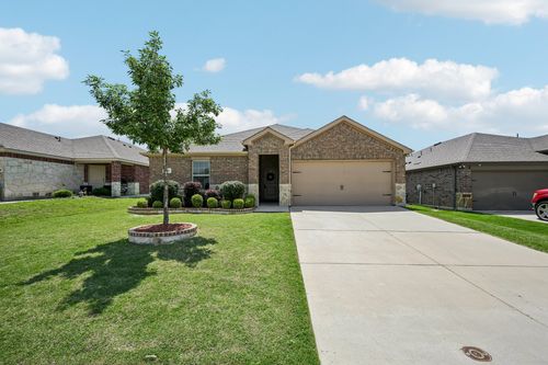 904 Alton Dr, Aubrey, TX, 76227-1470 | Card Image