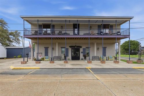 233 Arthur Avenue, Lake Arthur, LA, 70549 | Card Image