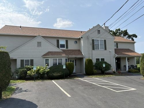 b-60 Saddle Green Ct, North Providence, RI, 02904 | Card Image