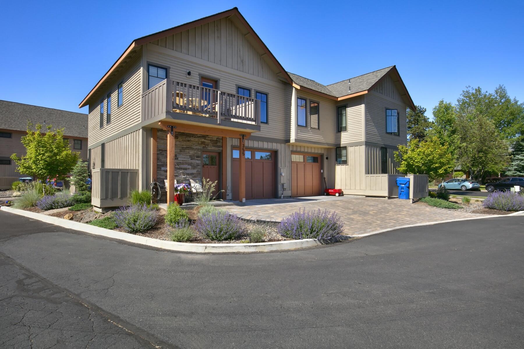 Jefferson Way, Sisters, OR 97759