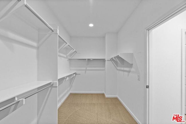 20650 Huntley Way, Condo with 4 bedrooms, 3 bathrooms and 4 parking in Santa Clarita CA | Image 8