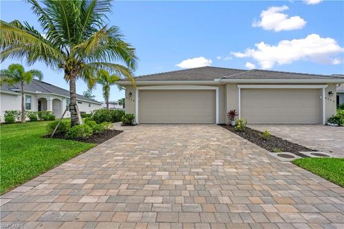 4348 Lemongrass Dr, FORT MYERS, FL, 33916-8174 | Card Image