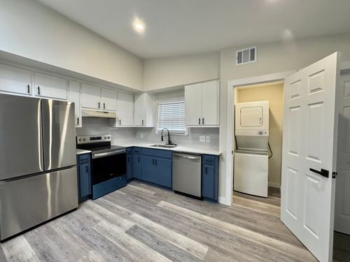 apt-c-110 E 30th St, Austin, TX, 78705-3827 | Card Image