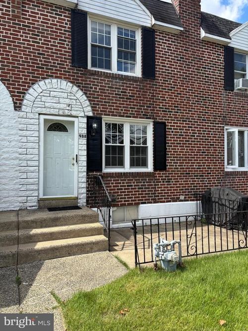 988 Grant Rd, FOLCROFT, PA, 19032-1722 | Card Image