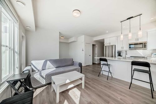 41-2117 81 St Sw, Calgary, AB, T3H6H5 | Card Image