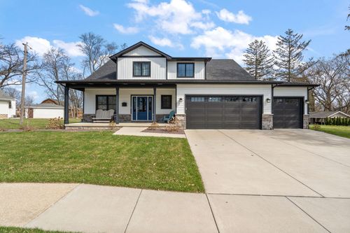 512 W Joliet St, Crown Point, IN, 46307-3811 | Card Image