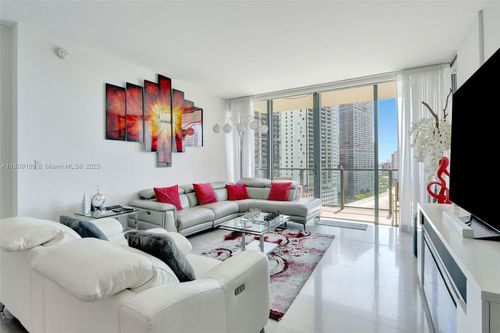 apt-1203-68 Se 6th St, Miami, FL, 33131-3193 | Card Image