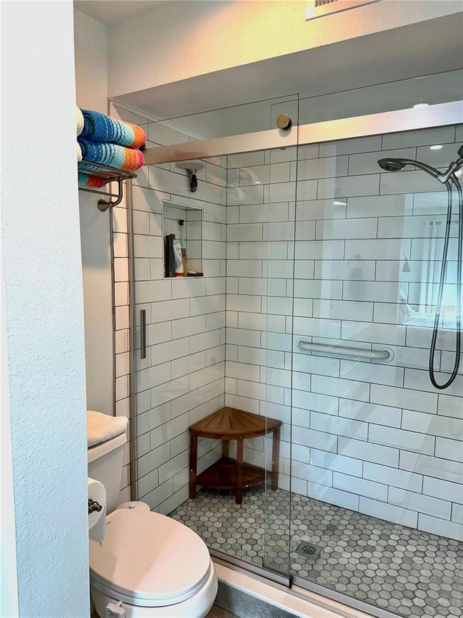 APT-402 - 610 Island Way, Condo with 2 bedrooms, 2 bathrooms and null parking in CLEARWATER BEACH FL | Image 19