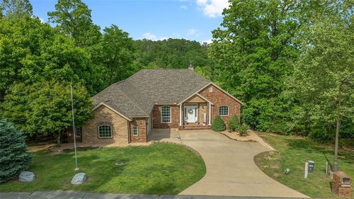 9877 Admiral Dr, Rogers, AR, 72756-9062 | Card Image