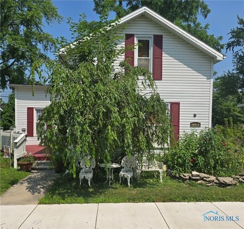 24014 W 2nd St, Grand Rapids, OH, 43522-9725 | Card Image