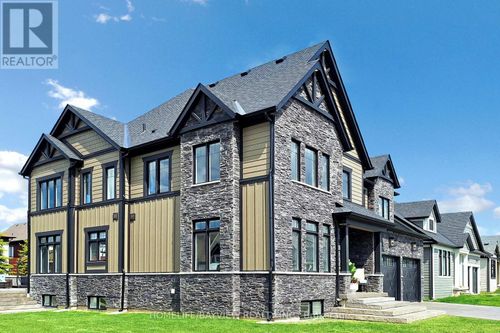 100 Reed Way, Blue Mountains, ON, L9Y4P5 | Card Image