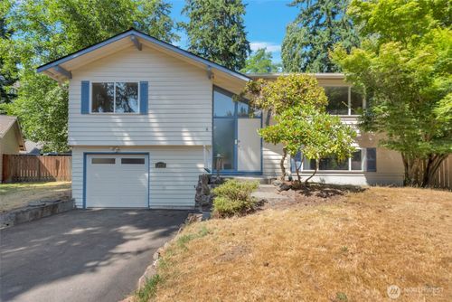 13770 Ne 75th Pl, Redmond, WA, 98052-4030 | Card Image