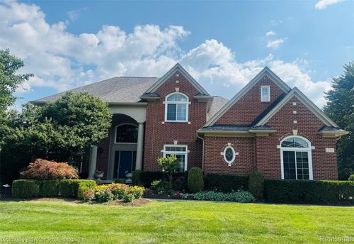 171 Millstone Dr, Troy, MI, 48084-1738 | Card Image