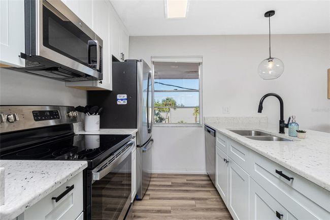 UNIT-2B - 2375 N Beach Rd, Condo with 2 bedrooms, 1 bathrooms and null parking in Englewood FL | Image 12