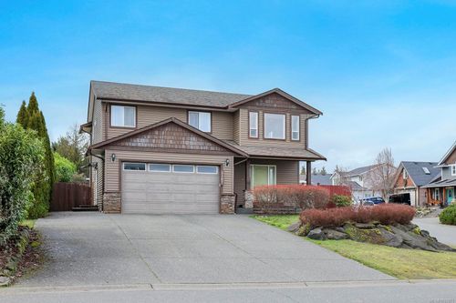 3367 First St, Cumberland, BC, V0R1S0 | Card Image