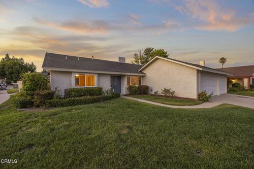 205 Larkhill St, Thousand Oaks, CA, 91360-2834 | Card Image