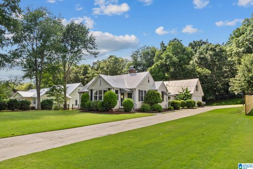 330 Brentwood Ave, TRUSSVILLE, AL, 35173-1111 | Card Image