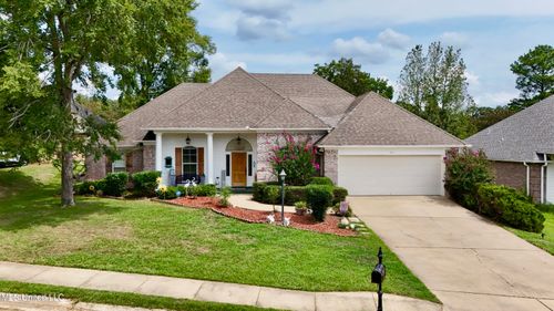 105 Glen Auburn Dr, Clinton, MS, 39056-6052 | Card Image