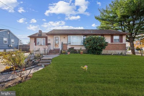 7406 Jackson Ave, PENNSAUKEN, NJ, 08109-3246 | Card Image