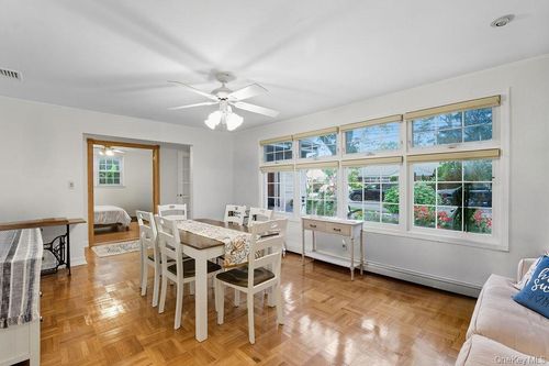 181 Tottenham Rd, Lynbrook, NY, 11563-2931 | Card Image