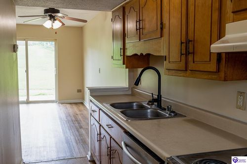 2804 Frontier Ct, Radcliff, KY, 40160-9659 | Card Image