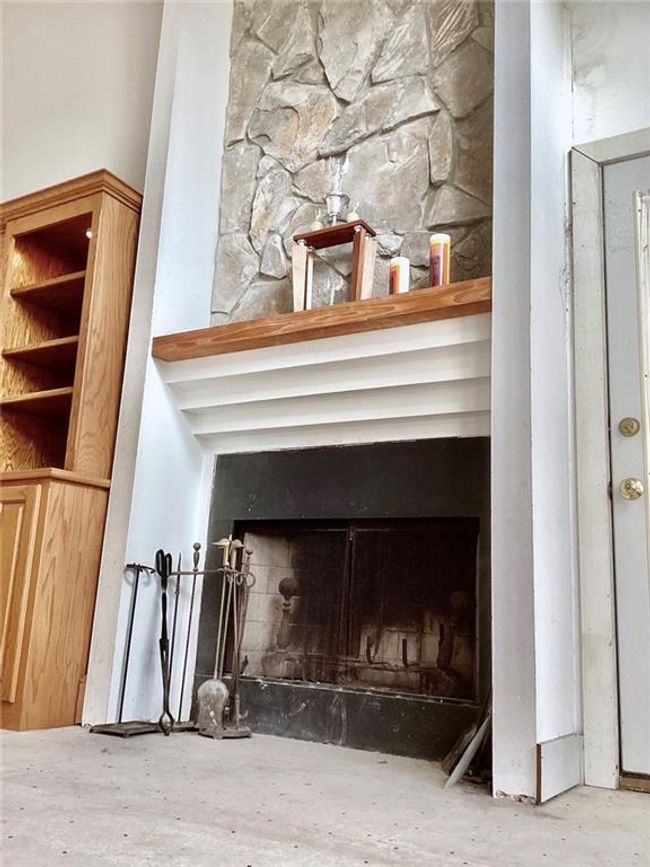 Great Room Fireplace | Image 12