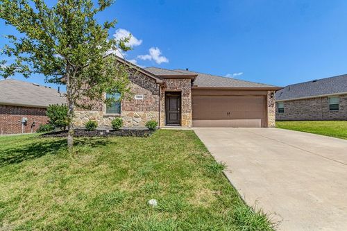 2330 Broken Bow Trl, Crandall, TX, 75114-5170 | Card Image