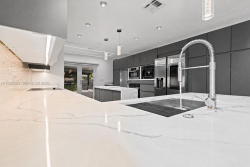 2257 Sw 11th St, Miami, FL, 33135-4905 | Card Image