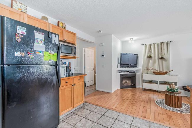 109 Hidden Creek Rise Nw, Home with 3 bedrooms, 2 bathrooms and 2 parking in Calgary AB | Image 6