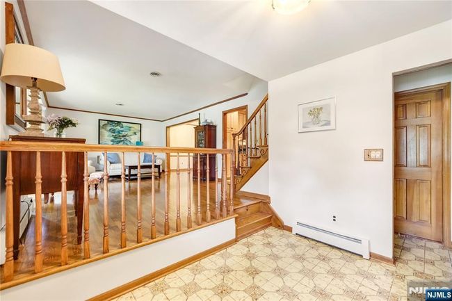 66 Hoffman Ct, House other with 4 bedrooms, 3 bathrooms and null parking in River Vale NJ | Image 8