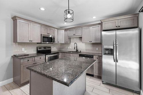 b-2302 Se Round Table Dr, Port St Lucie, FL, 34952-4710 | Card Image