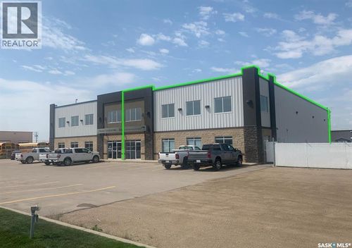 4015 Brodsky Ave, Saskatoon, SK, S7P0C9 | Card Image