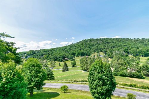 304 Smokey View Dr, Newland, NC, 28657-8807 | Card Image