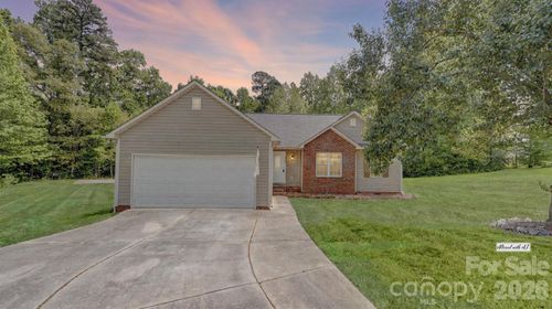 1834 Morningside Ln, Salisbury, NC, 28146-3239 | Card Image