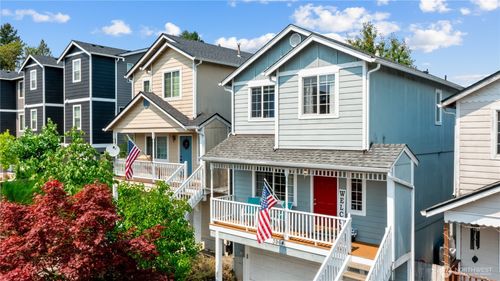 3964 Broadmoor Loop Ne, Bremerton, WA, 98310-3601 | Card Image