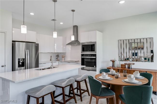 8006 Buttercup Cir, House other with 3 bedrooms, 3 bathrooms and null parking in LABELLE FL | Image 12