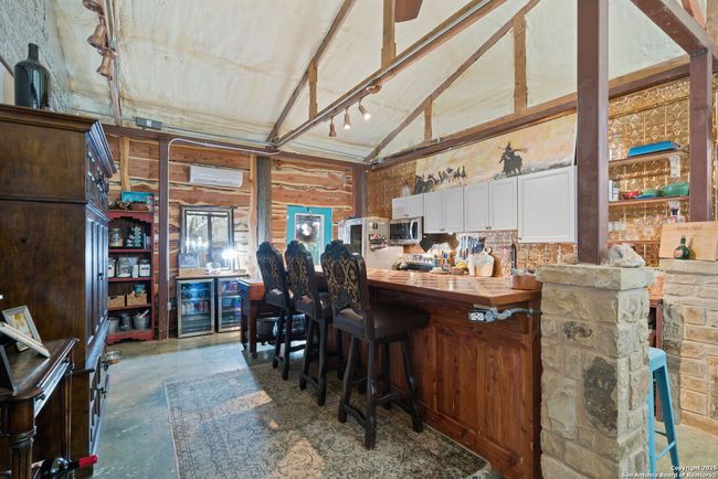 6005 W Ammann Rd, Home with 5 bedrooms, 5 bathrooms and null parking in Bulverde TX | Image 8
