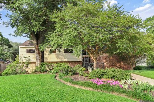 5889 Hyacinth Ave, Baton Rouge, LA, 70808-8848 | Card Image
