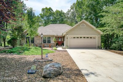 5 Cherokee Court, House other with 2 bedrooms, 2 bathrooms and null parking in Crossville TN | Image 1