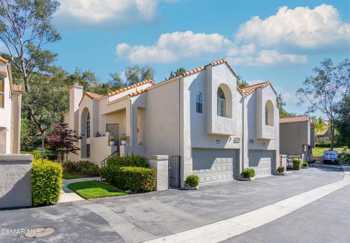 22331 Mission Cir, Chatsworth, CA, 91311-1257 | Card Image