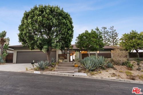 3235 Steven Dr, Encino, CA, 91436-4223 | Card Image