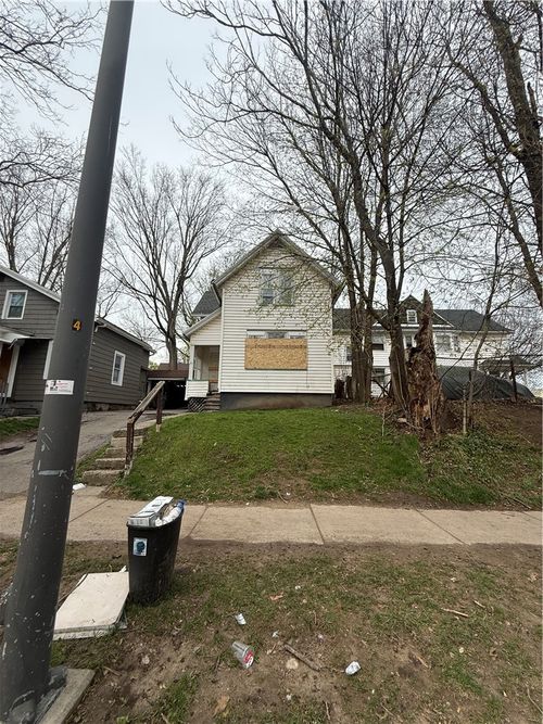 148 Lexington Ave, Rochester, NY, 14613-2022 | Card Image