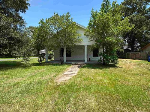 303 S 3rd St, Silsbee, TX, 77656-4911 | Card Image