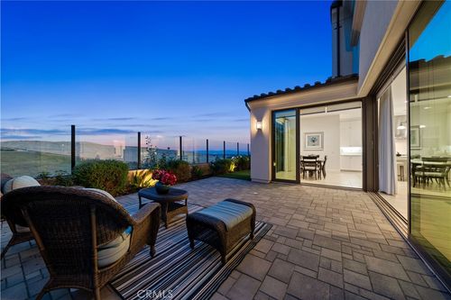 236 Oceano, Irvine, CA, 92602-1865 | Card Image