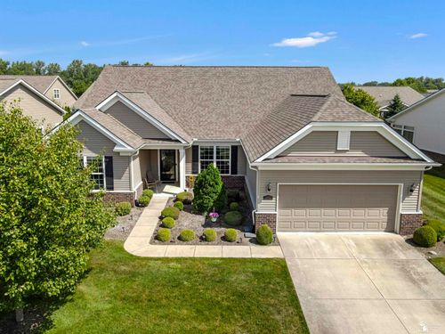 23930 Montague Dr, Brownstown Twp, MI, 48134-8316 | Card Image